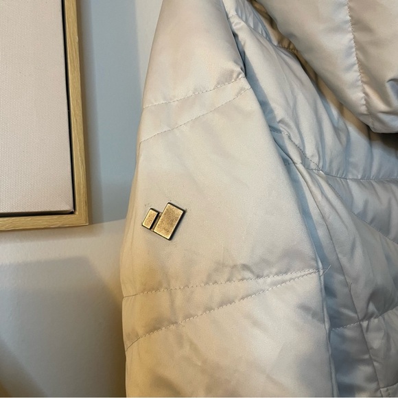 Obermeyer Women’s Winter Jacket size 4 - Picture 6 of 6